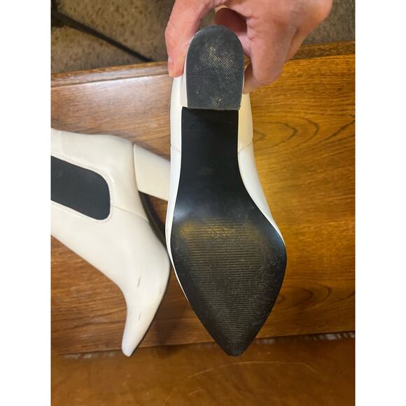Steve Madden size 9 white black booties 3” heel. Perfect for football game day - Picture 6 of 10